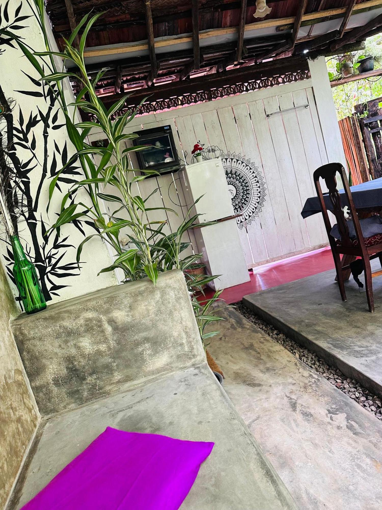 Venora Hiriketiya Bed & Breakfast Dickwella Exterior photo